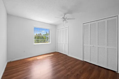 5190 E Sabal Palm Boulevard Tamarac FL 33319