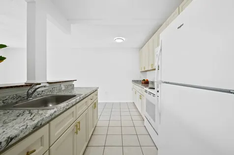 5190 E Sabal Palm Boulevard Tamarac FL 33319