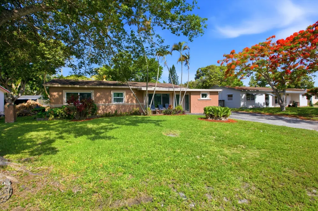 1671 N Cypress Road Pompano Beach FL 33060