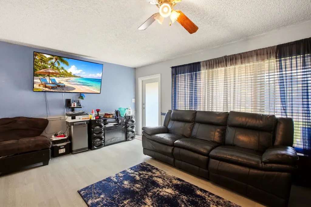 1671 N Cypress Road Pompano Beach FL 33060