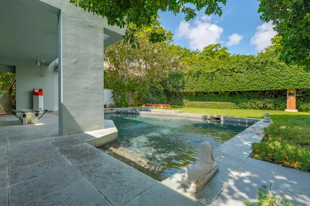 1496 N Lake Way Palm Beach FL 33480