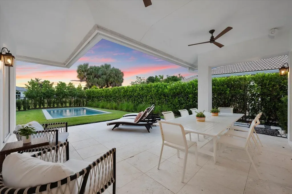 2951 Twin Oaks Way Wellington FL 33414