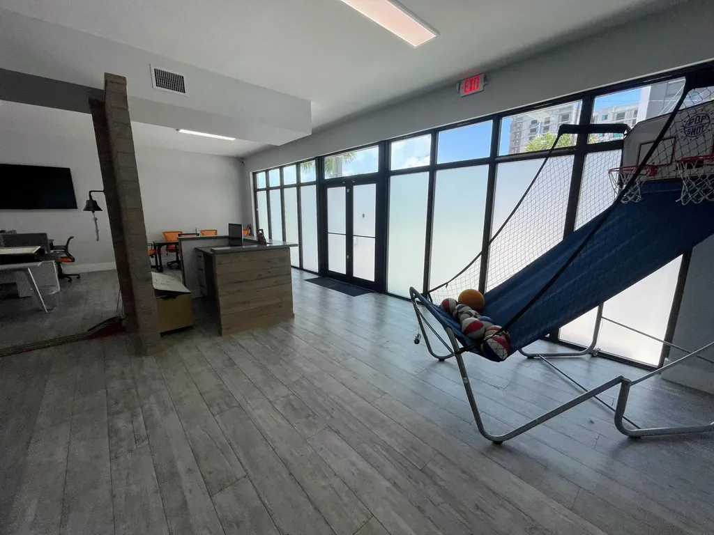 643 N Andrews Avenue Fort Lauderdale FL 33311