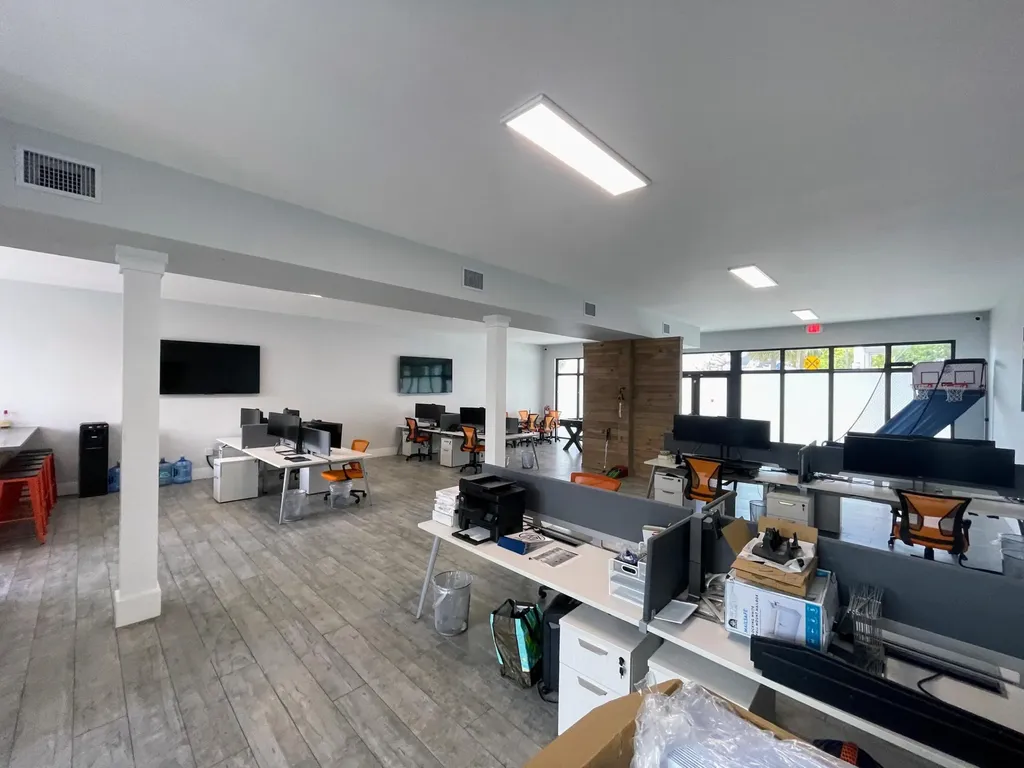 643 N Andrews Avenue Fort Lauderdale FL 33311