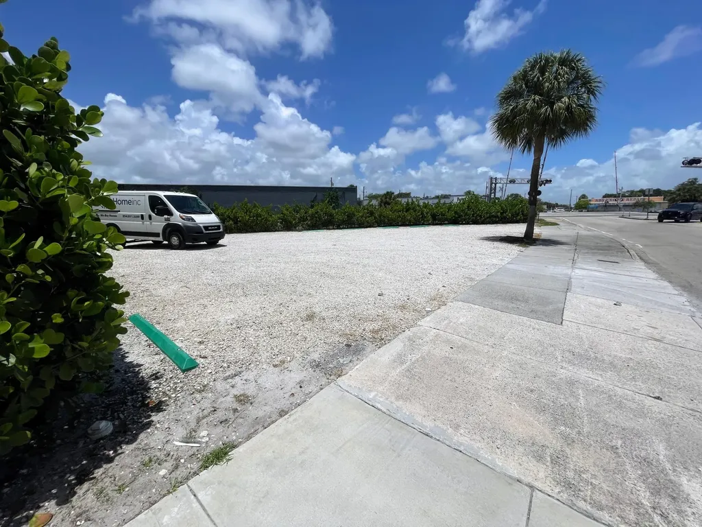 643 N Andrews Avenue Fort Lauderdale FL 33311