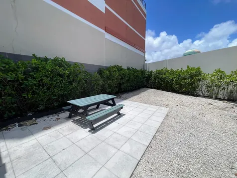 643 N Andrews Avenue Fort Lauderdale FL 33311