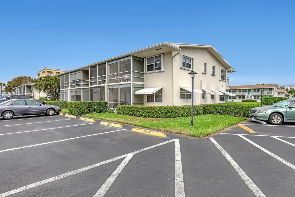 680 Horizon W Boynton Beach FL 33435