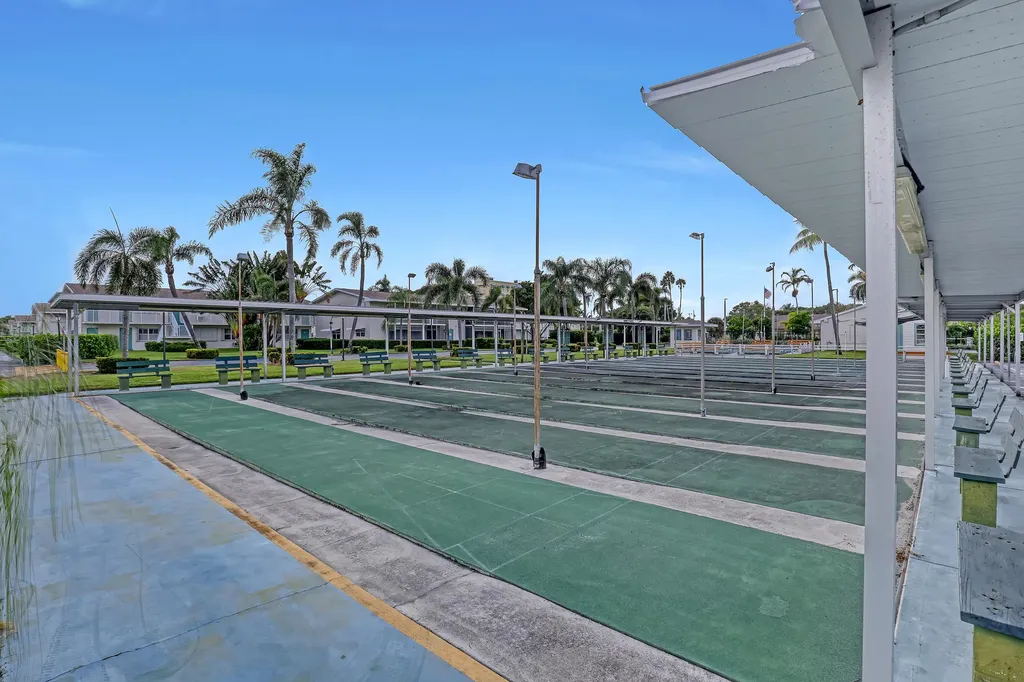 680 Horizon W Boynton Beach FL 33435