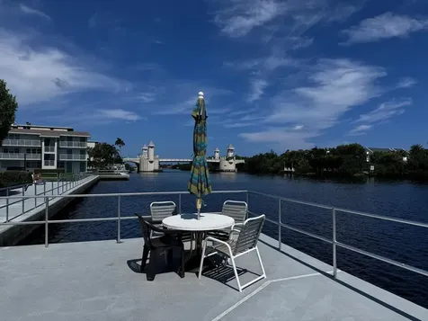 680 Horizon W Boynton Beach FL 33435