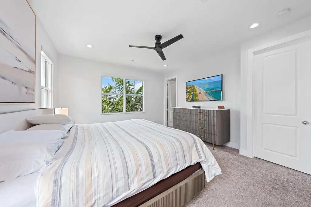 4145 Faraday Way Palm Beach Gardens FL 33418