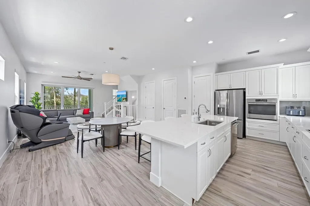 4145 Faraday Way Palm Beach Gardens FL 33418