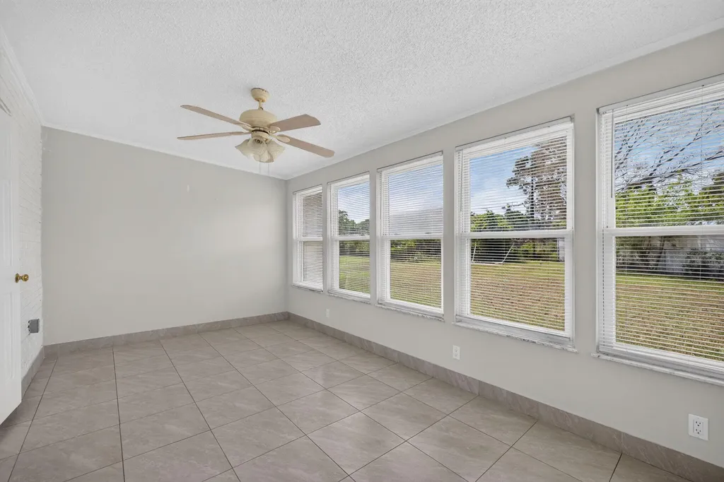 592 SW Banks Terrace Port St Lucie FL 34953