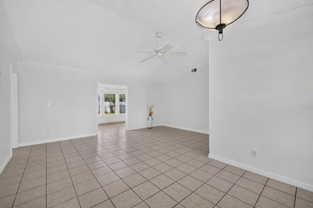 592 SW Banks Terrace Port St Lucie FL 34953