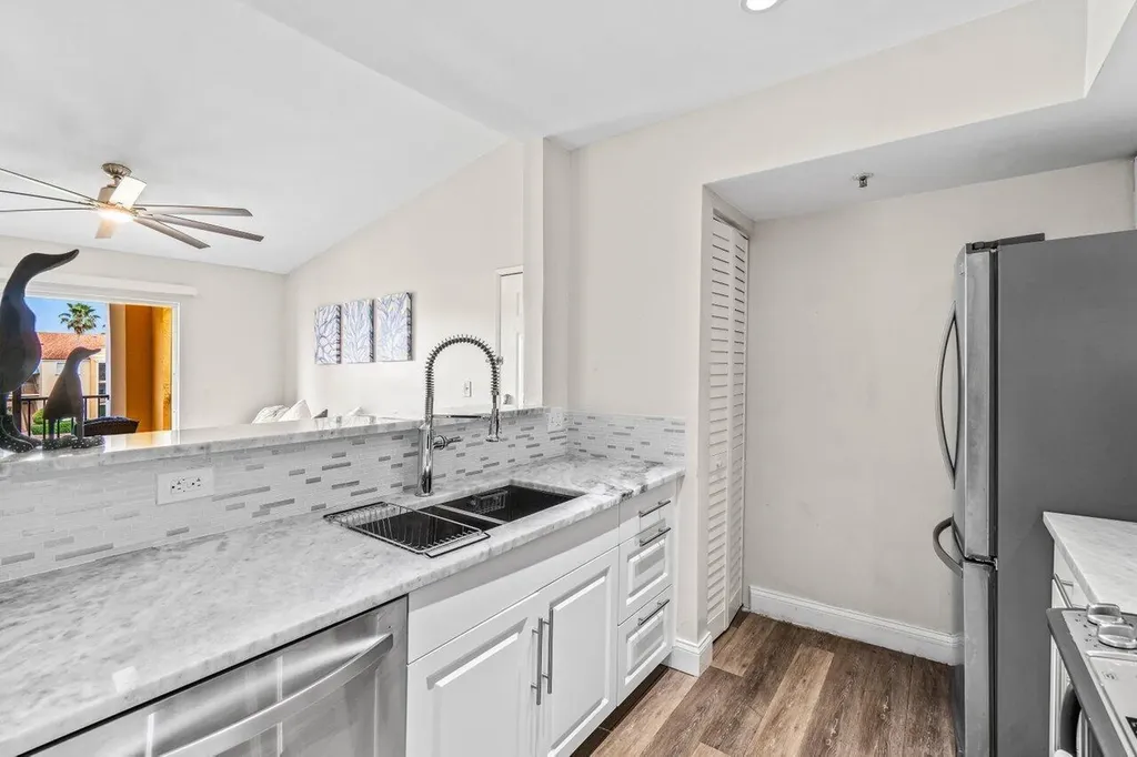 157 Yacht Club Way Hypoluxo FL 33462