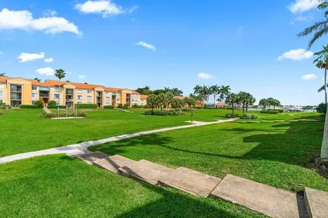 157 Yacht Club Way Hypoluxo FL 33462