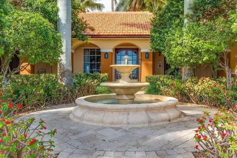 157 Yacht Club Way Hypoluxo FL 33462