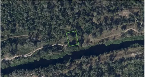 4913 Sebring Lakes Boulevard Sebring FL 33872