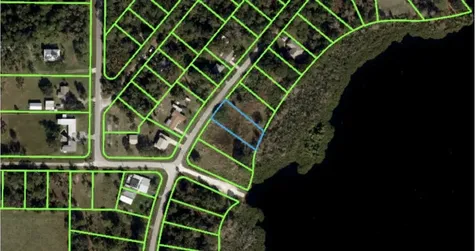 6334 Lakeside Drive W Sebring FL 33875