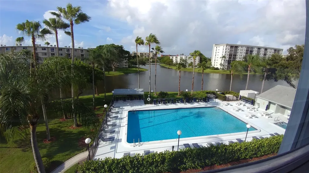 2222 N Cypress Bend Pompano Beach FL 33069