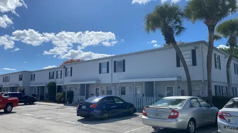 1820 Amberly Avenue Orlando FL 32822