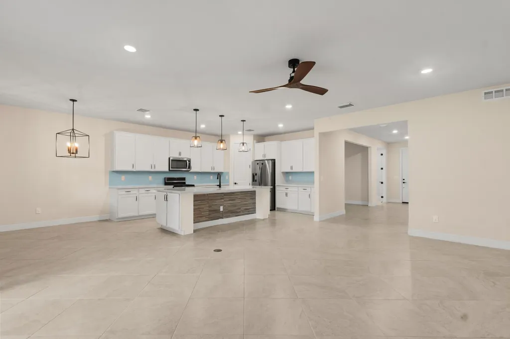 10275 SW Captiva Drive Port St Lucie FL 34987