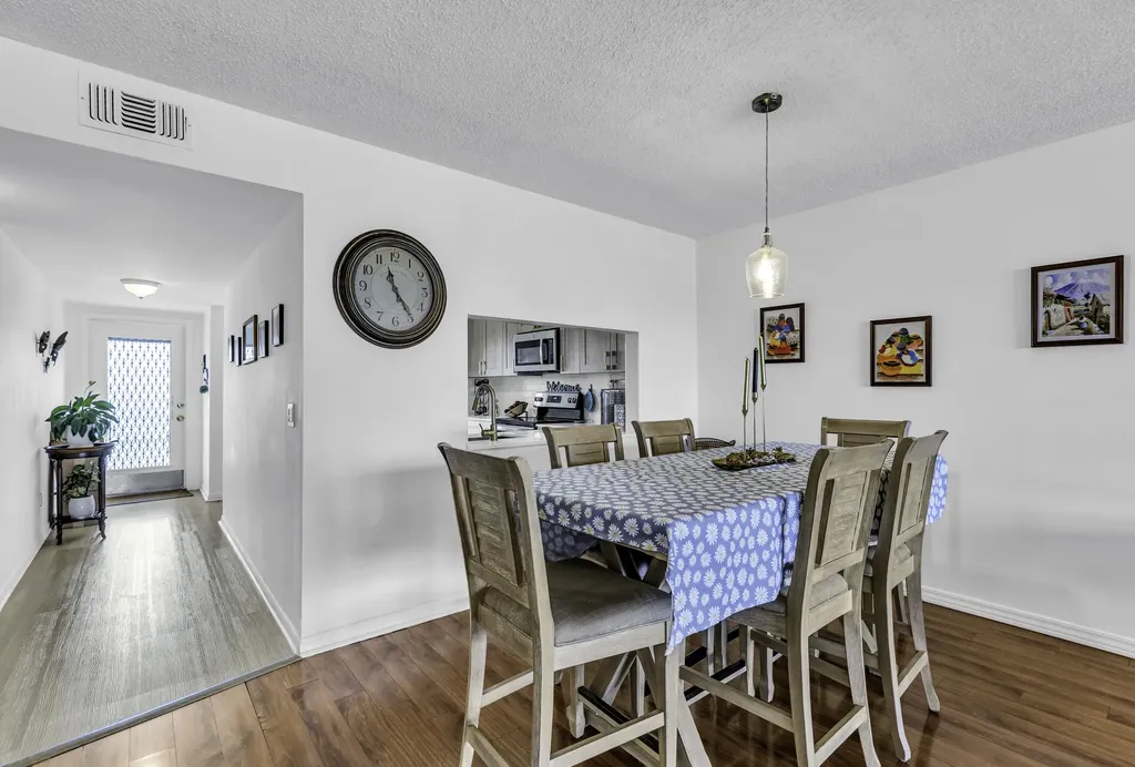 2705 NW 104th Avenue Sunrise FL 33322