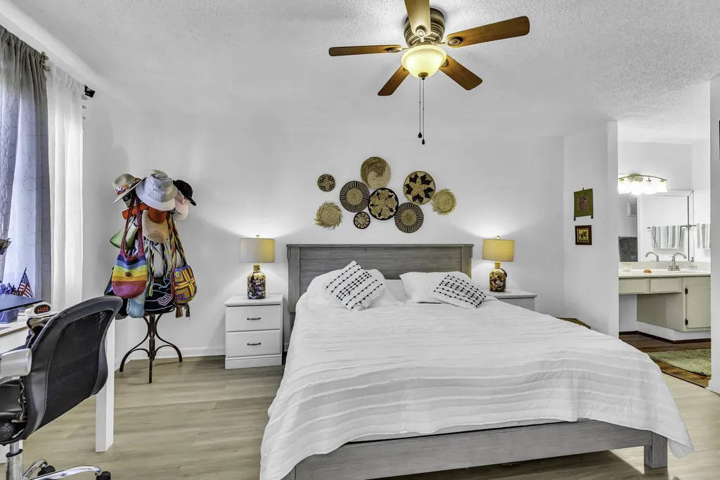 2705 NW 104th Avenue Sunrise FL 33322