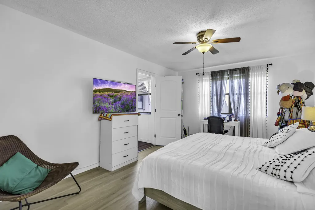 2705 NW 104th Avenue Sunrise FL 33322
