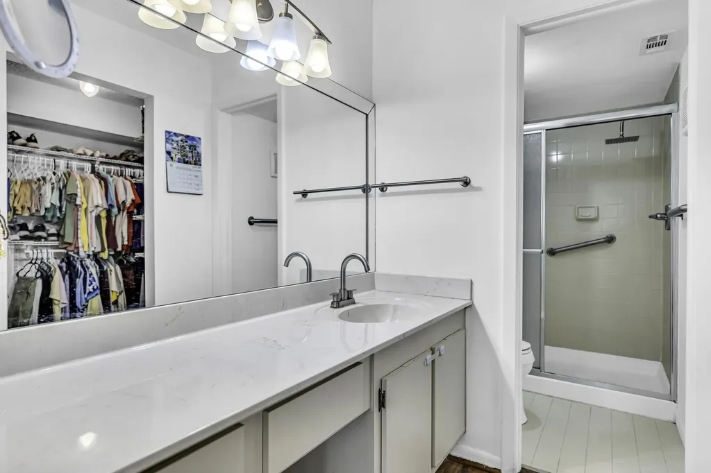 2705 NW 104th Avenue Sunrise FL 33322