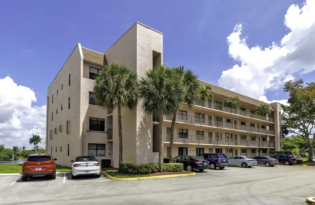 2705 NW 104th Avenue Sunrise FL 33322