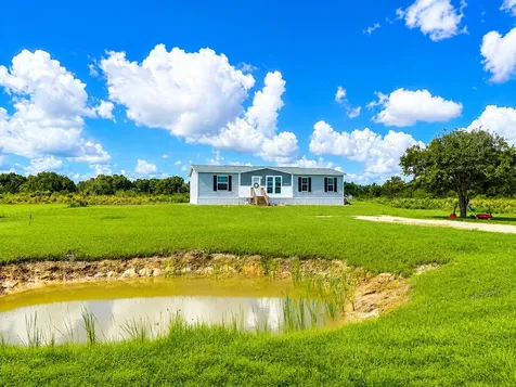 18720 NW 242nd Street Okeechobee FL 34972