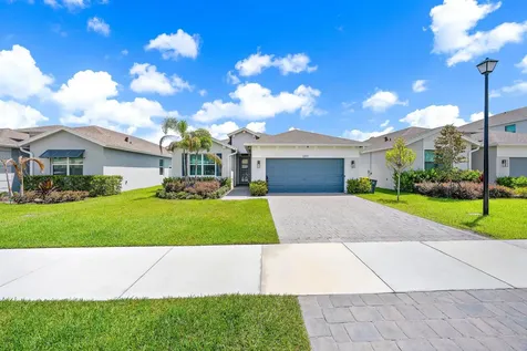 6841 SE Pk Trace Drive Stuart FL 34997