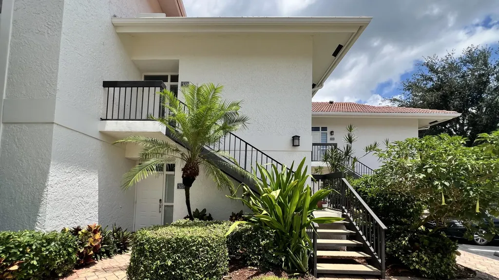 19209 Sabal Lake Drive Boca Raton FL 33434