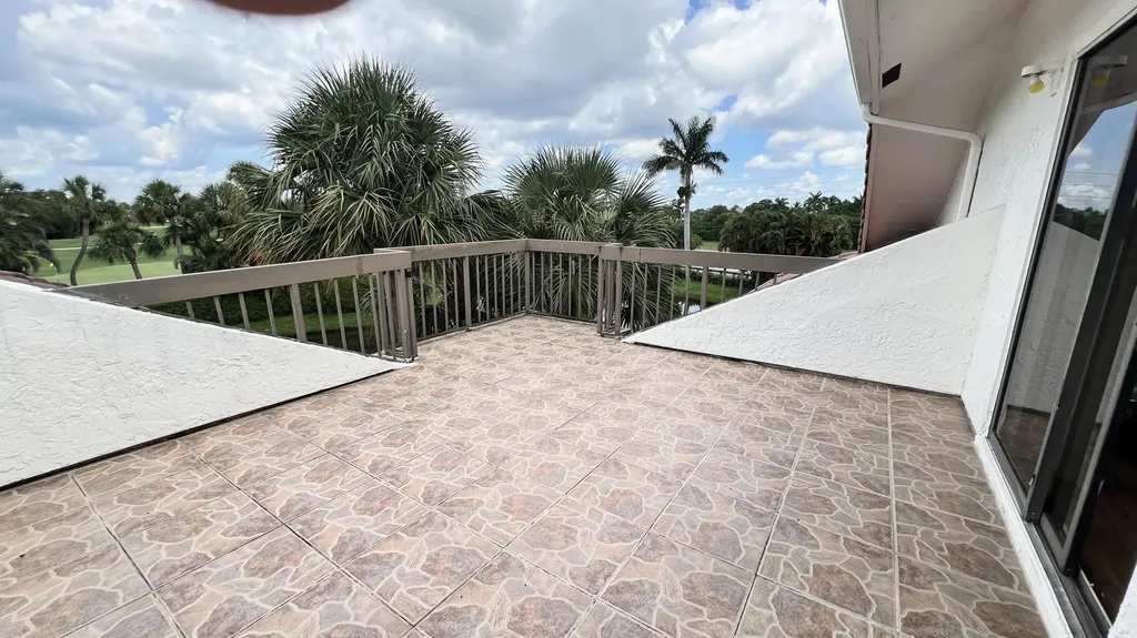 19209 Sabal Lake Drive Boca Raton FL 33434