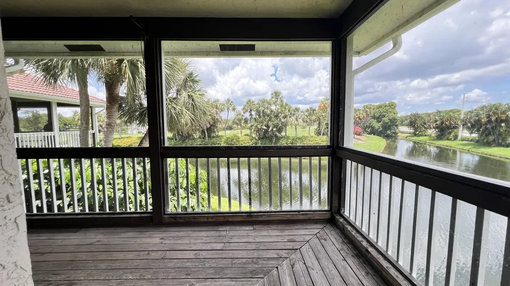 19209 Sabal Lake Drive Boca Raton FL 33434