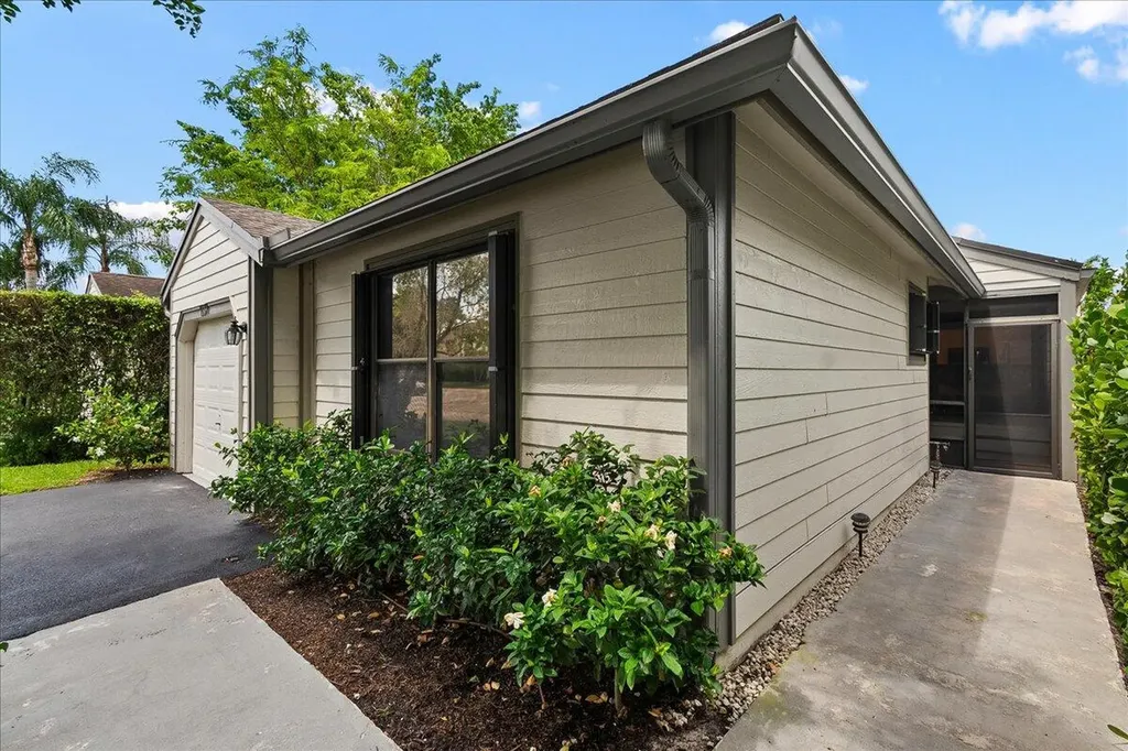 13371 Bedford Mews Court Wellington FL 33414