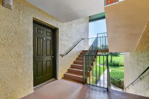 135 Yacht Club Way Hypoluxo FL 33462