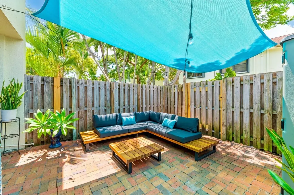 308 City View Drive Fort Lauderdale FL 33311
