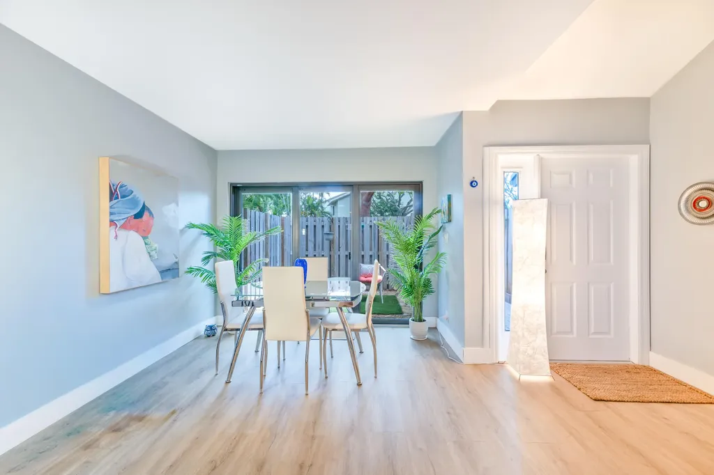 308 City View Drive Fort Lauderdale FL 33311