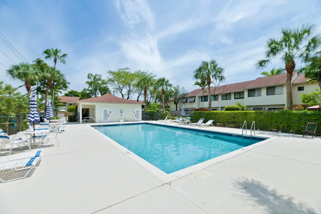 308 City View Drive Fort Lauderdale FL 33311