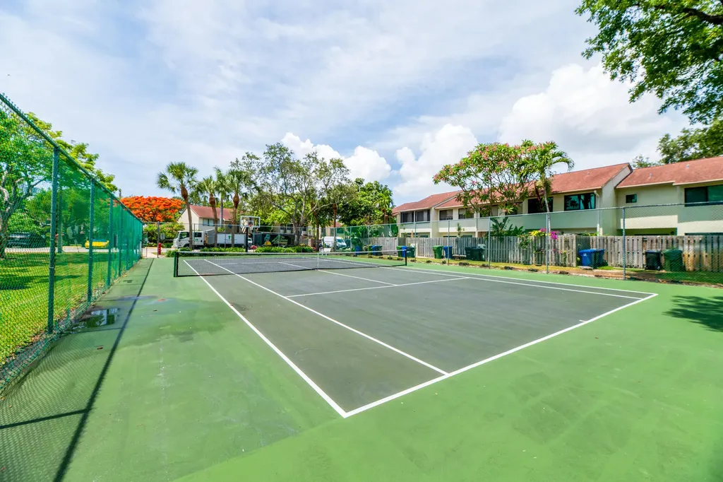 308 City View Drive Fort Lauderdale FL 33311