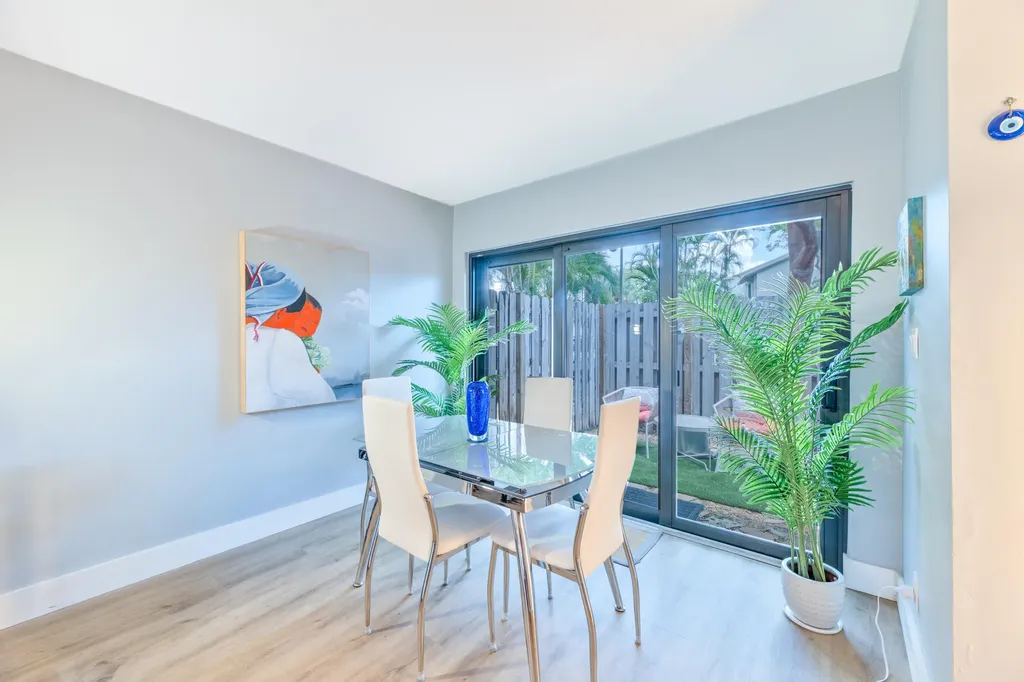308 City View Drive Fort Lauderdale FL 33311