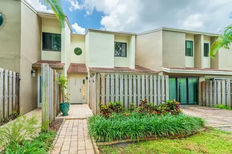 308 City View Drive Fort Lauderdale FL 33311