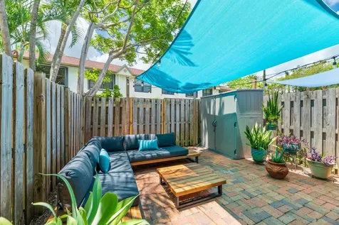 308 City View Drive Fort Lauderdale FL 33311