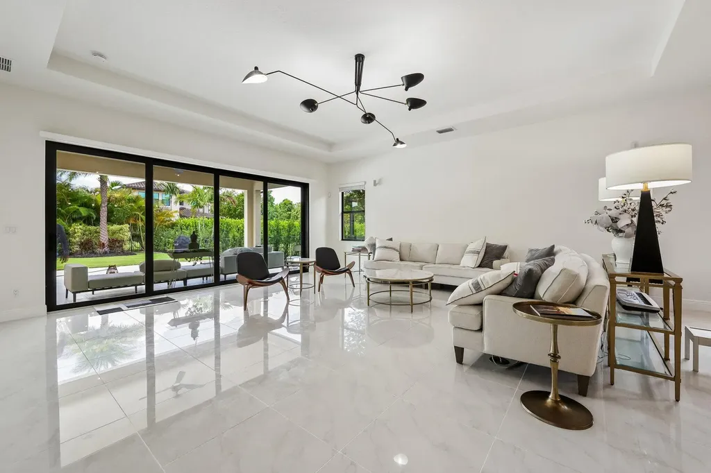 11760 E Eastlake Court Parkland FL 33076