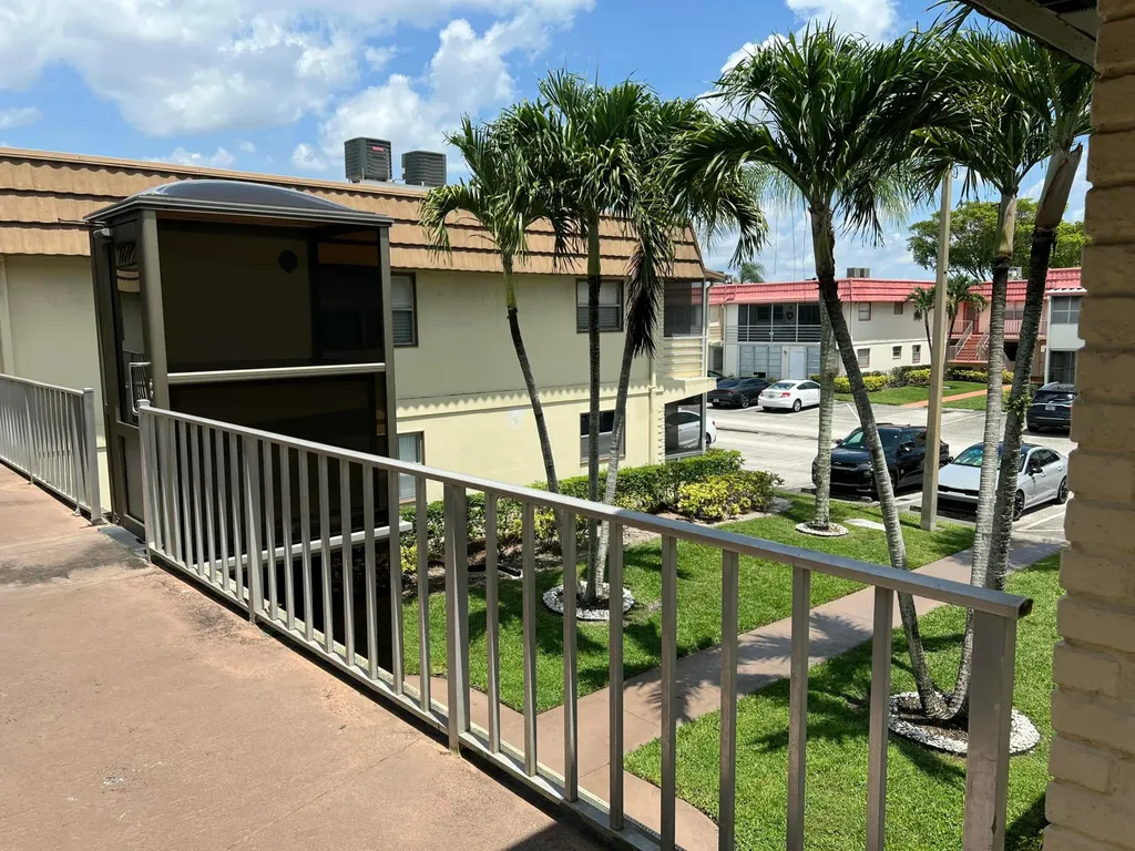 84 Saxony B Delray Beach FL 33446