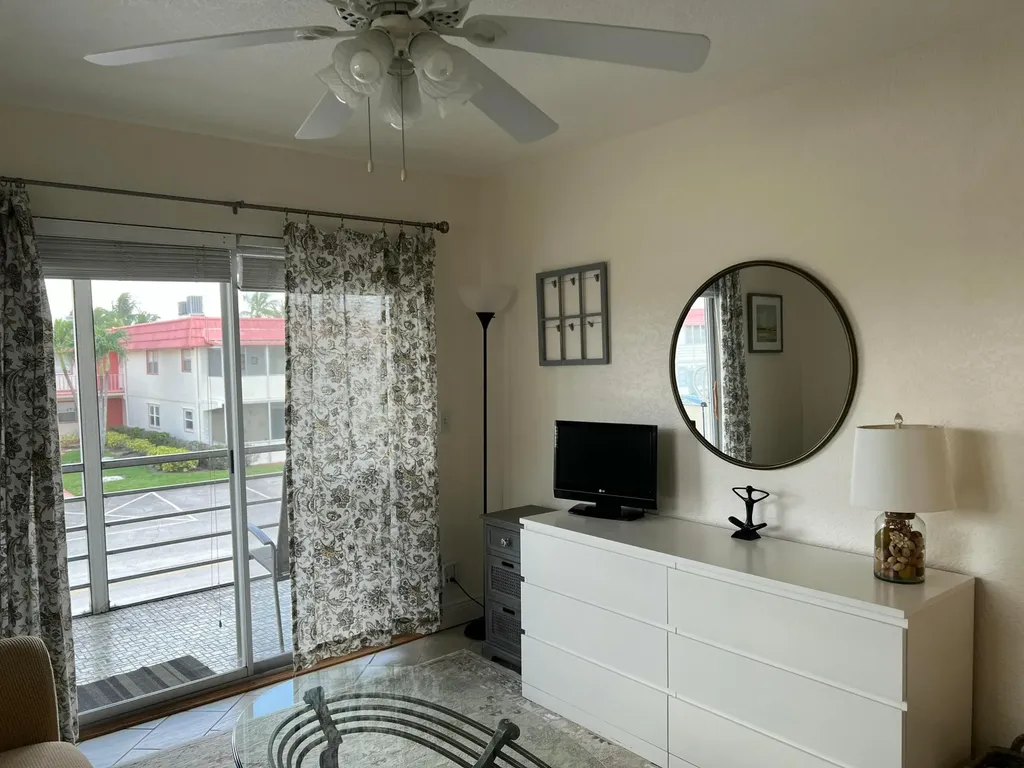 84 Saxony B Delray Beach FL 33446