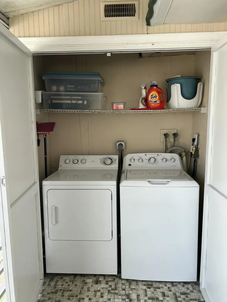 84 Saxony B Delray Beach FL 33446