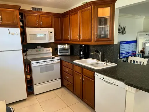 84 Saxony B Delray Beach FL 33446