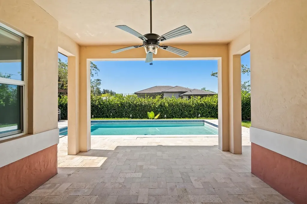 6412 SW 55th Place Davie FL 33314